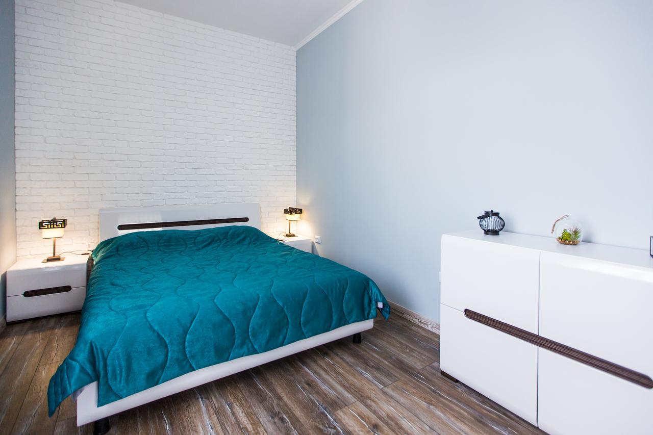1 Bedroom Apartment Near Elizabeth'S The Cathedral 利沃夫 外观 照片